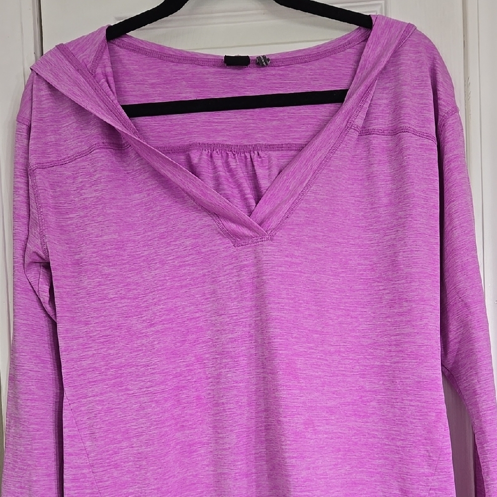 Z by Zella Purple Long Sleeve Hooded Top. Size L